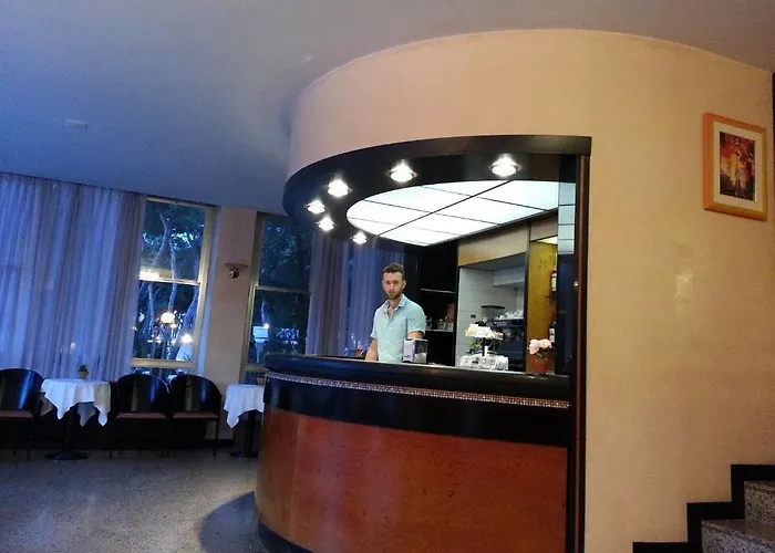 ホテル Garden サン・ベネデット・デル・トロント